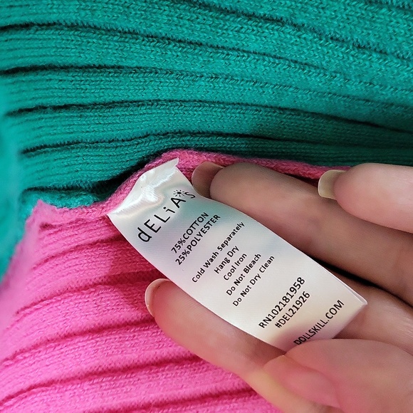 Dollskill Delia*s Two Toned Ribbed Sweater XS Flower Buttons Great condition - Picture 8 of 16